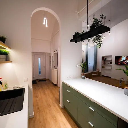 Coente Kiraly 28 Budapest