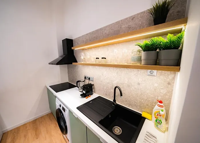 Coente Kiraly 28 Daire *